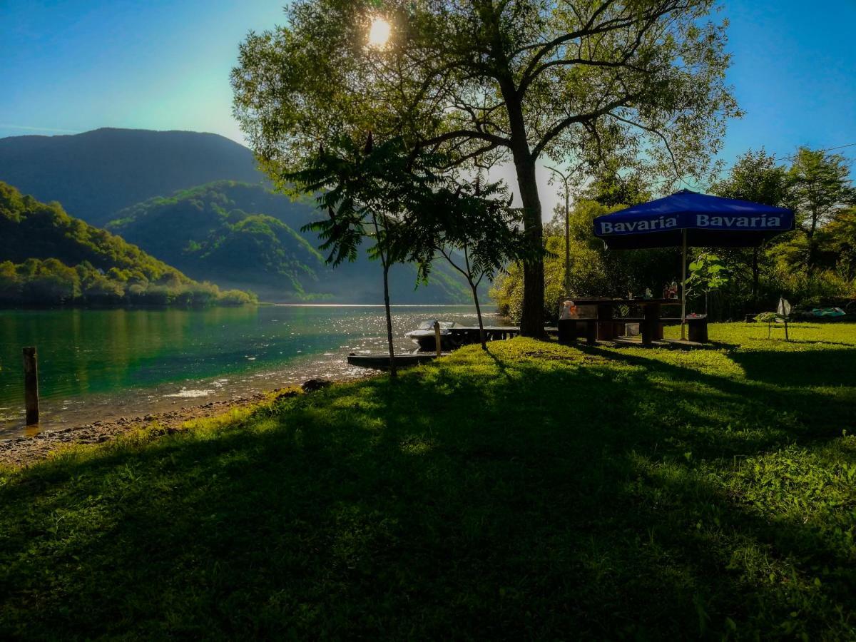 Lake House Krndija Hotell Jajce Exteriör bild