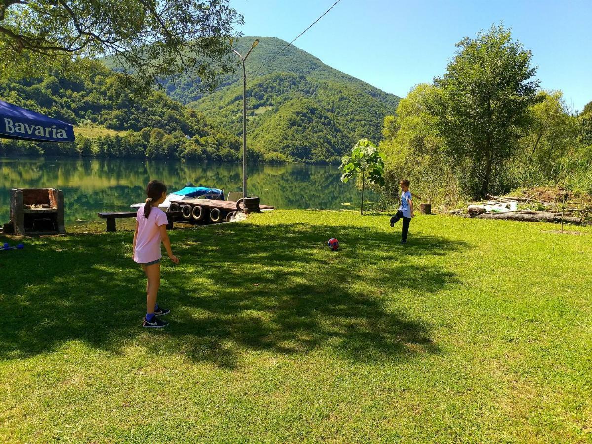 Lake House Krndija Hotell Jajce Exteriör bild